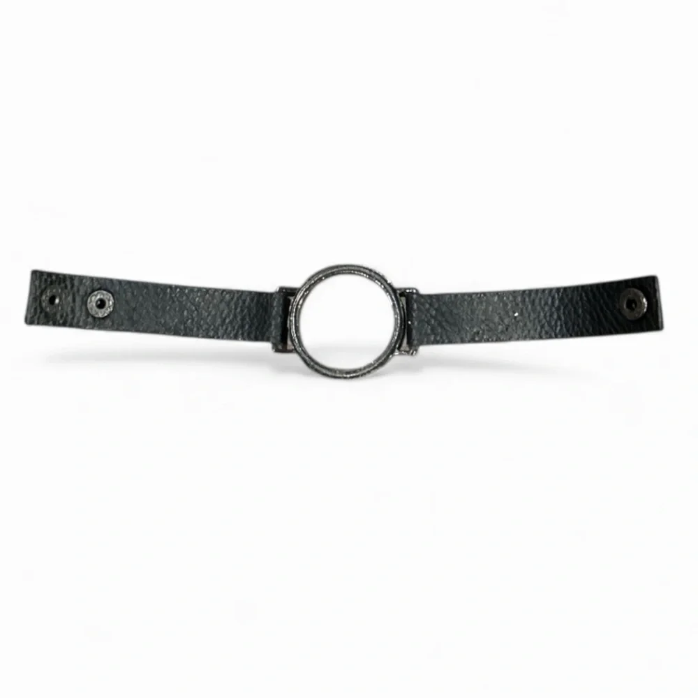Black Leather Glitzy Silver Circle Bracelet Size OS Adjustable
